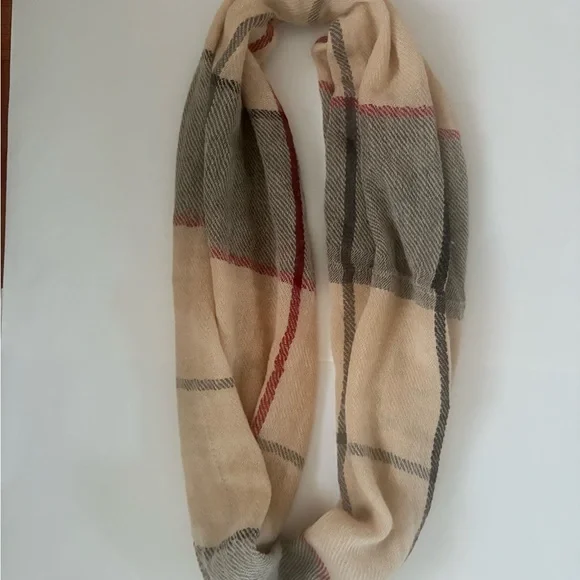 Scarf - Picture 2 of 4